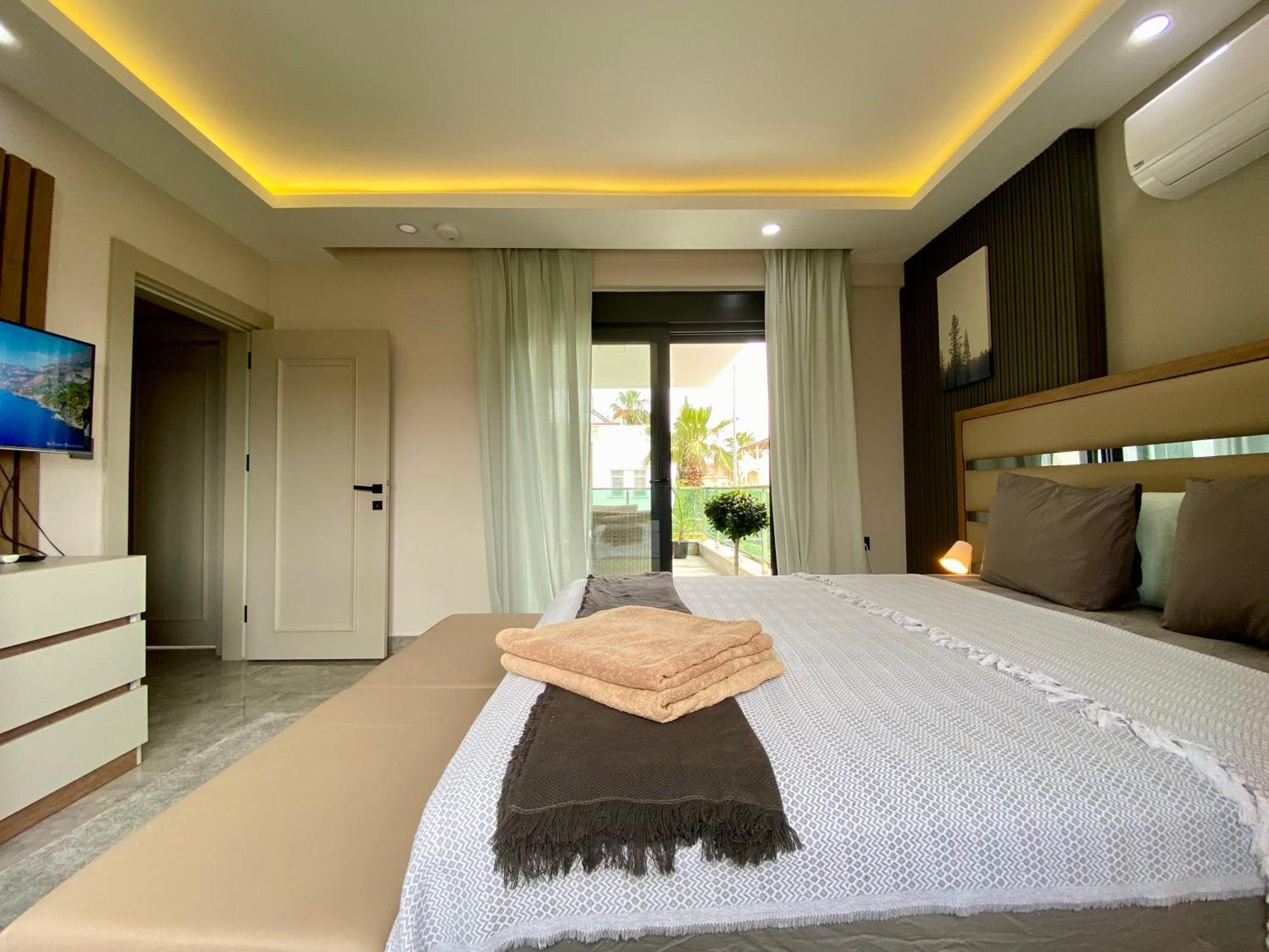 Villa Annabell1 With Swimming Pool And Jacuzzi, 3 Floors بيليك المظهر الخارجي الصورة