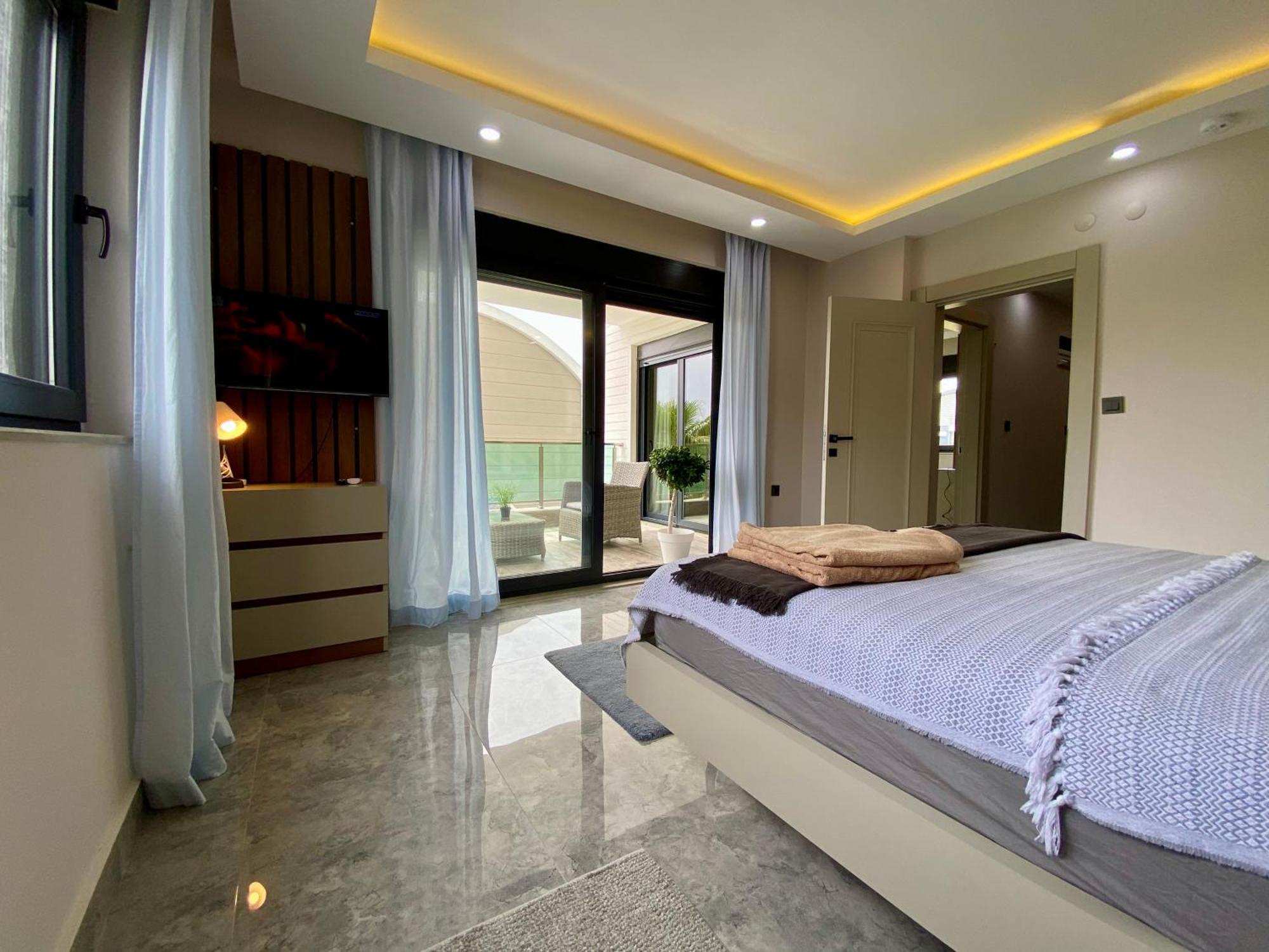 Villa Annabell1 With Swimming Pool And Jacuzzi, 3 Floors بيليك المظهر الخارجي الصورة